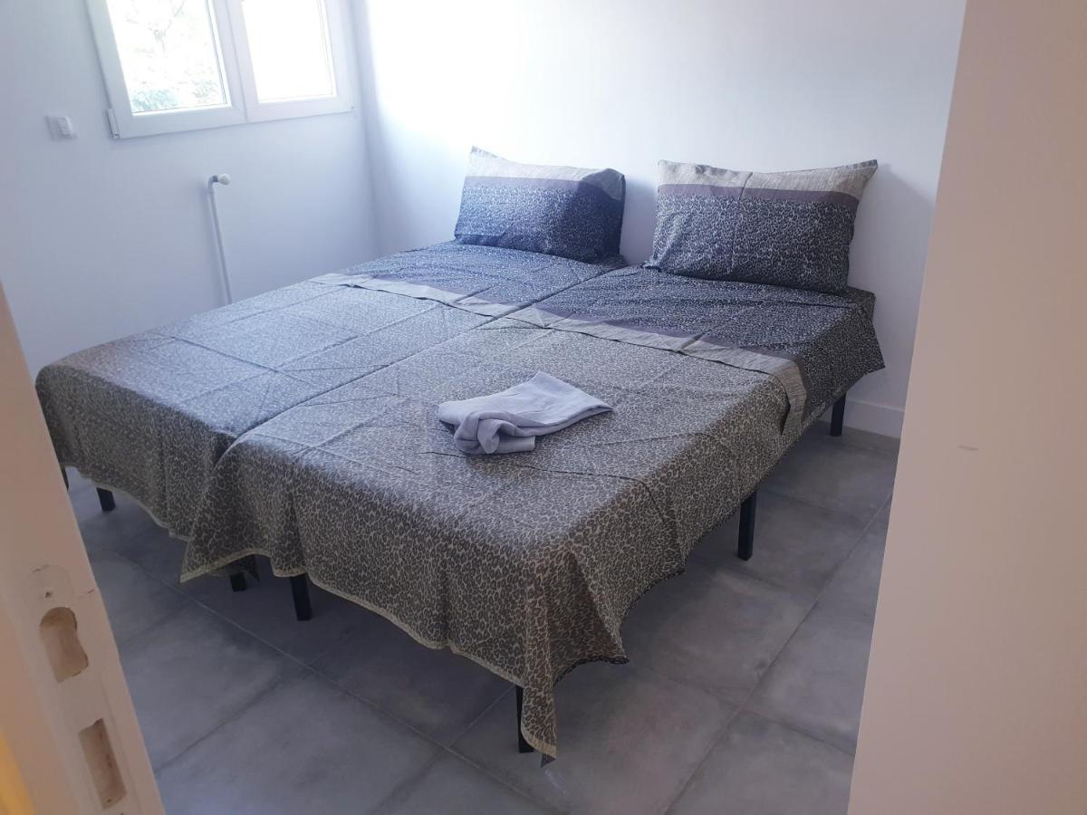 Appartements Renove 2023 Proche Aeroport 5Min, Gare Sncf 2 Min, Tramway Au Pied De L'Immeuble , Parking Possible, Renovated Apartments 2023 Near The Airport 5 Min, Train Station 2 Min, Tram Next To The Building 1 Min, Parking Possible Nice Luaran gambar