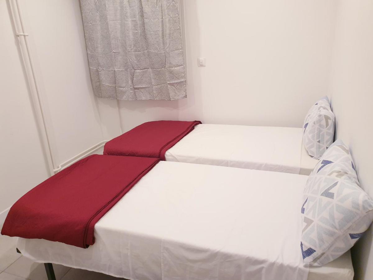 Appartements Renove 2023 Proche Aeroport 5Min, Gare Sncf 2 Min, Tramway Au Pied De L'Immeuble , Parking Possible, Renovated Apartments 2023 Near The Airport 5 Min, Train Station 2 Min, Tram Next To The Building 1 Min, Parking Possible Nice Luaran gambar