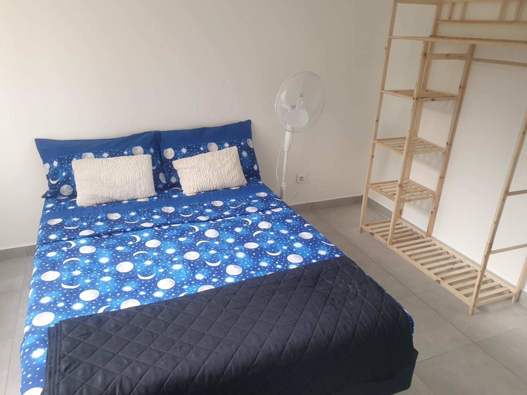 Appartements Renove 2023 Proche Aeroport 5Min, Gare Sncf 2 Min, Tramway Au Pied De L'Immeuble , Parking Possible, Renovated Apartments 2023 Near The Airport 5 Min, Train Station 2 Min, Tram Next To The Building 1 Min, Parking Possible Nice Luaran gambar