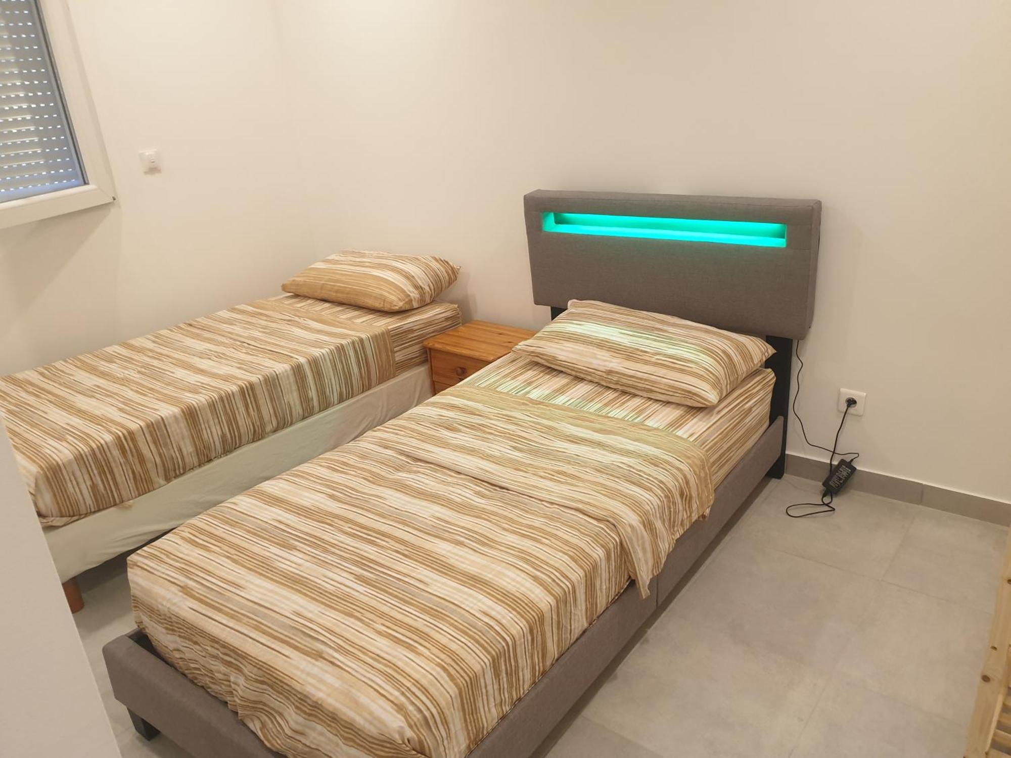 Appartements Renove 2023 Proche Aeroport 5Min, Gare Sncf 2 Min, Tramway Au Pied De L'Immeuble , Parking Possible, Renovated Apartments 2023 Near The Airport 5 Min, Train Station 2 Min, Tram Next To The Building 1 Min, Parking Possible Nice Bilik gambar