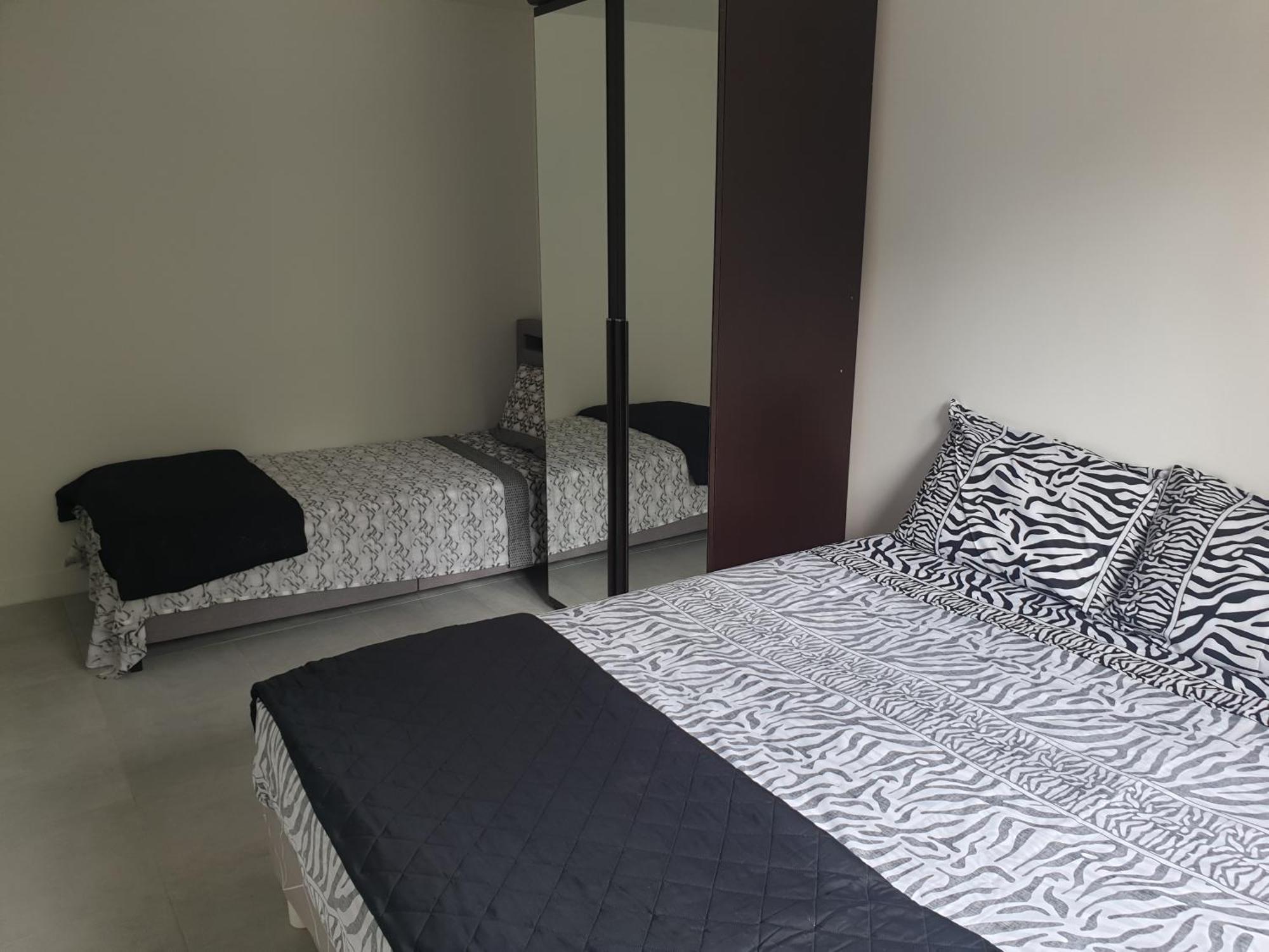 Appartements Renove 2023 Proche Aeroport 5Min, Gare Sncf 2 Min, Tramway Au Pied De L'Immeuble , Parking Possible, Renovated Apartments 2023 Near The Airport 5 Min, Train Station 2 Min, Tram Next To The Building 1 Min, Parking Possible Nice Bilik gambar